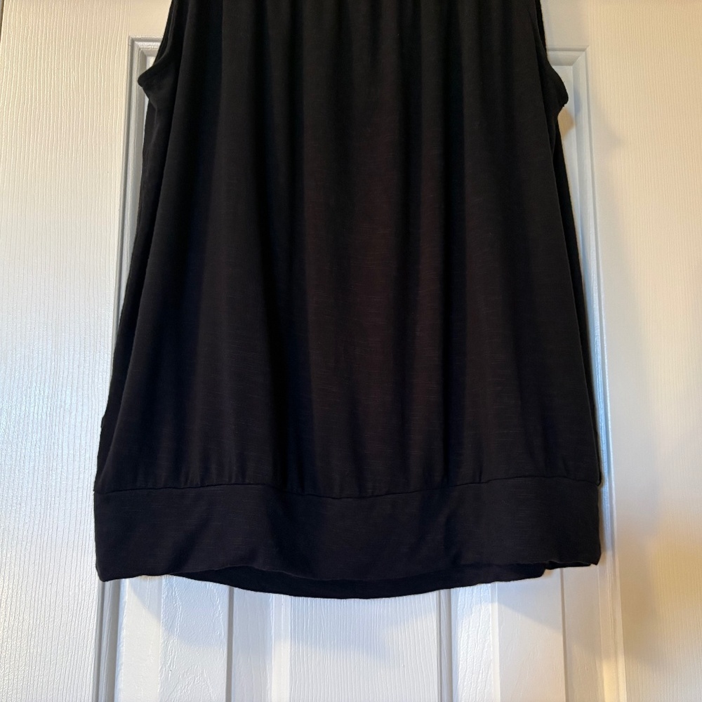 Loft Size Medium Black Tank Top - Picture 2 of 5